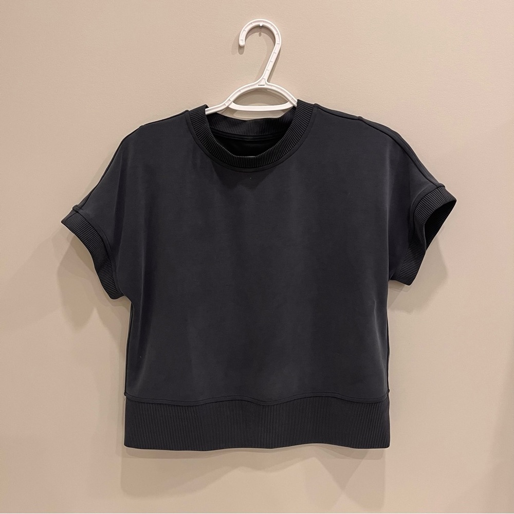 Lululemon Softstreme Perfectly Oversized Cropped Crew Sweatshirt – Size 4 (Navy)